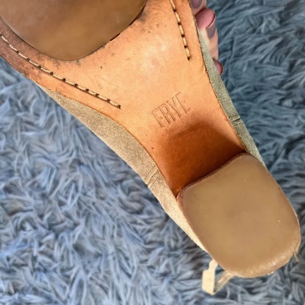 Frye Naomi Pickstitch Shootie Beige Suede Leather Ankle Boots Size 7
